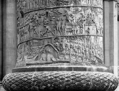 Primi due registri della Colonna di Traiano, eretta nel 113 d.C. da Roman